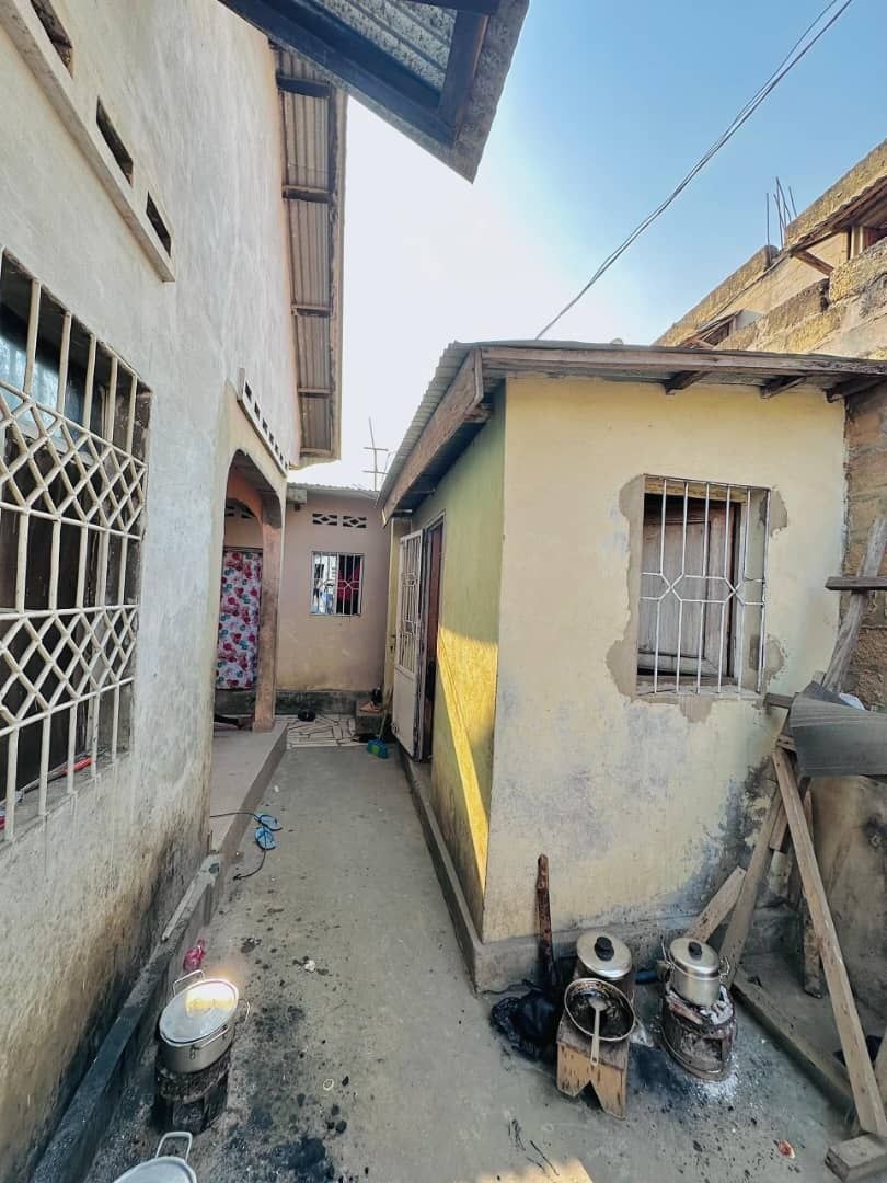 Maison à vendre à Matadi — 3 chambres + studio + annexe locative - vue 7