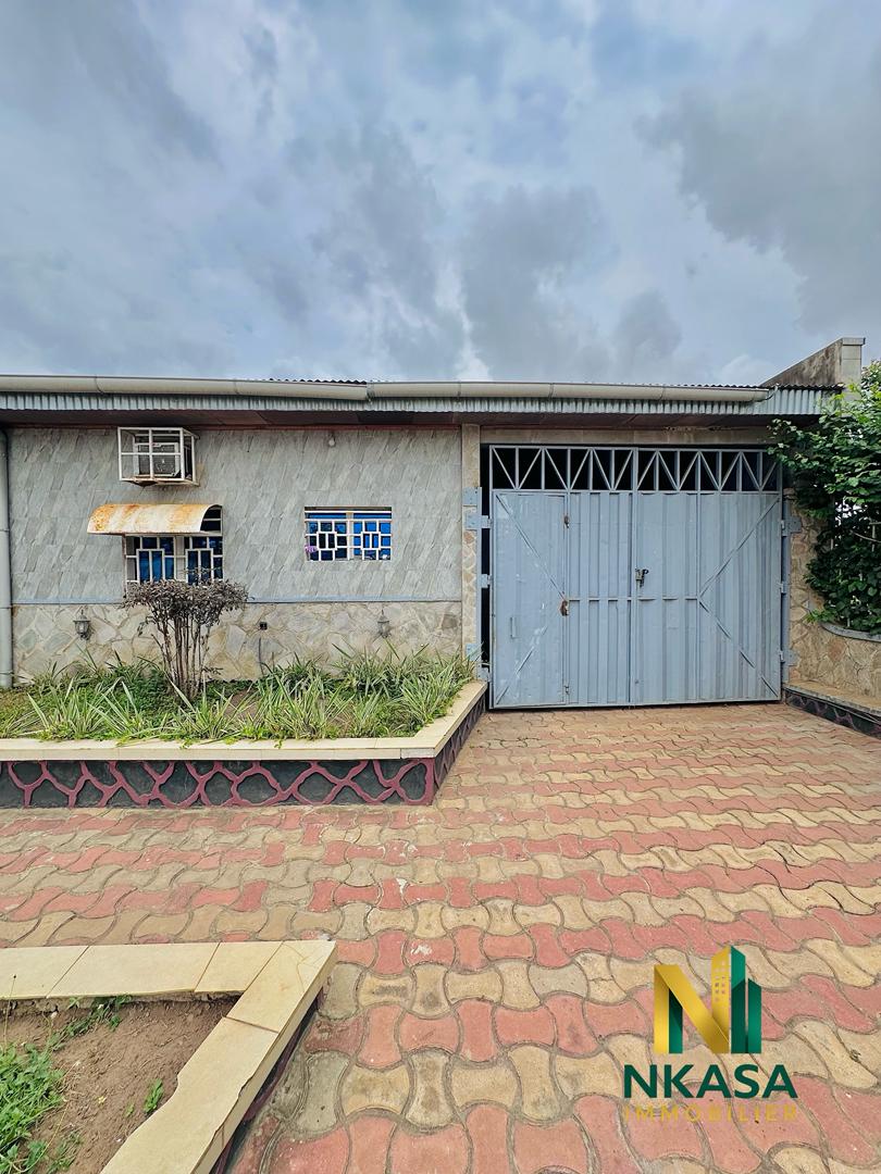 MAISON À VENDRE À BOMA - vue 3