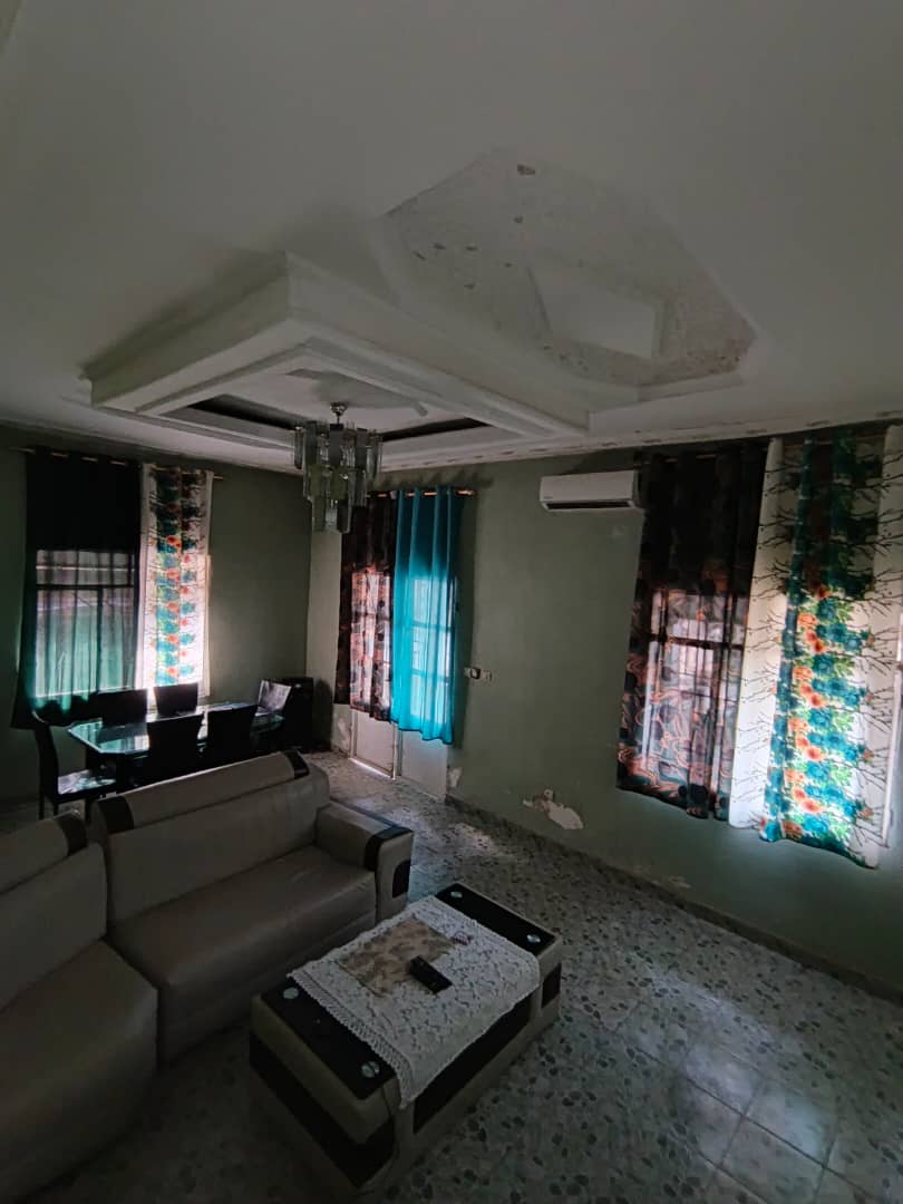 A VENDRE Parcelle + 3 Maisons Indépendantes Matadi. - vue 7