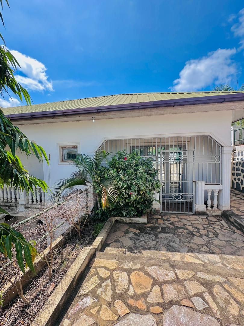 Immeuble de 8 appartements  - vue 1
