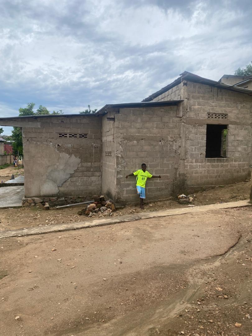 PARCELLE À VENDRE À BOMA - vue 1