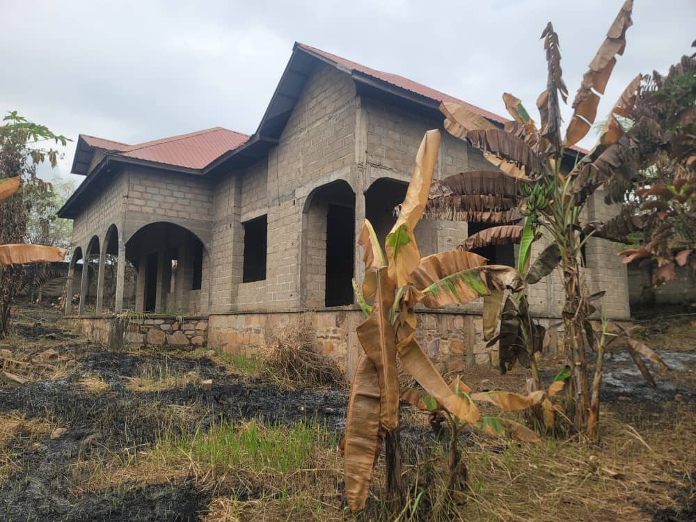 GRANDE PARCELLE À VENDRE À BOMA – SAÏCO - vue 2