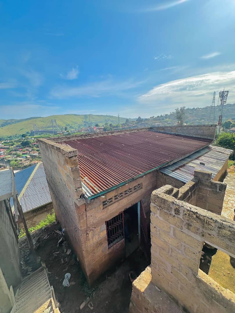 Parcelle + Construction à vendre MATADI - vue 1