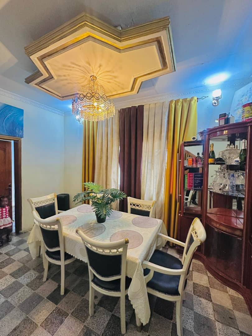  A VENDRE Parcelle + Maison 3Ch + Annexe Matadi 24 Novembre - vue 2